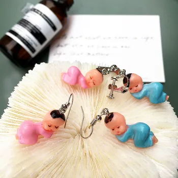 Srčkan Roza Modra Baby Doll Spusti Uhani za Ženske igri Smešno Mini Otrok Visijo Uhan Smolo Spanja Otroci Uho Kljuke Dekle Modni Nakit  10